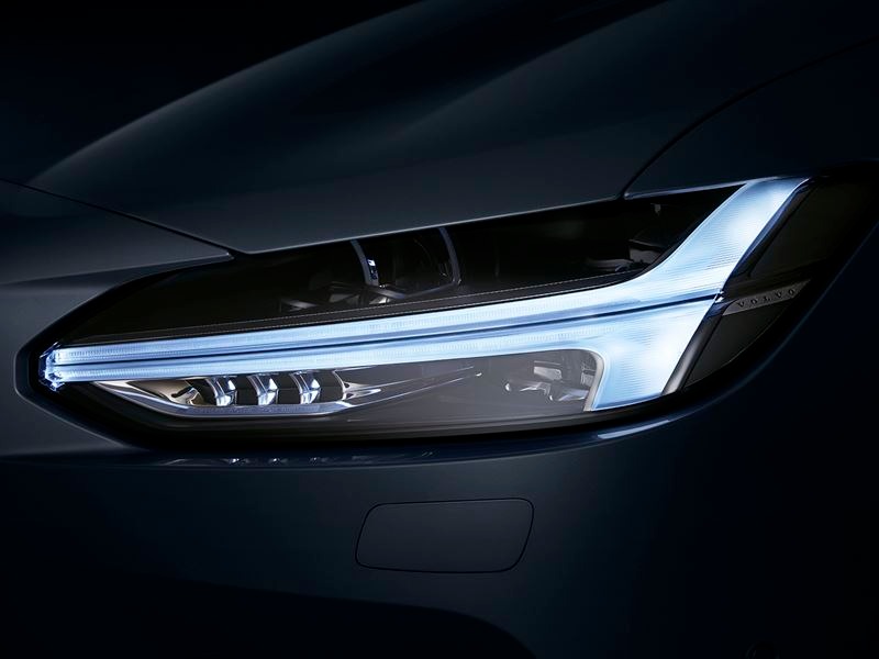 01 Volvo V90 (1)