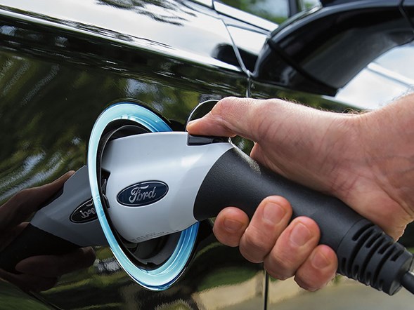 2018 Ford Fusion Energi 100617015 H