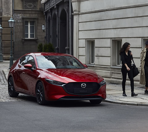 NUOVA MAZDA 3